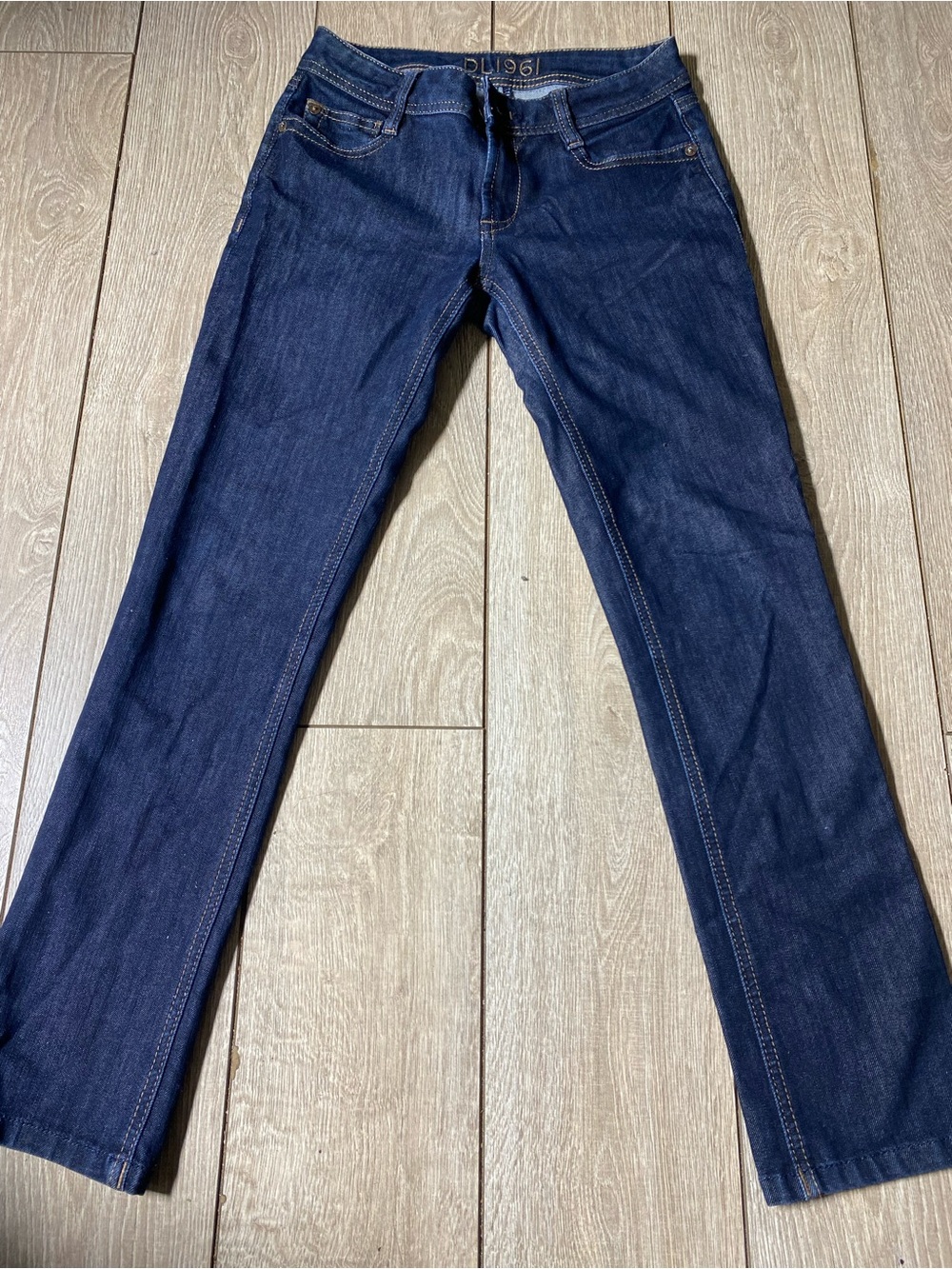 DL1961 Dark Wash Straight Leg Premium Denim Jeans Size 25